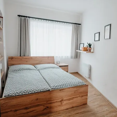 Apartman Ve Dvore Straznice Exterior photo